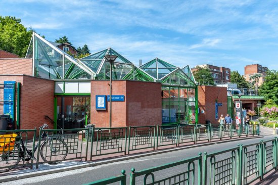 Gare SNCF Suresnes Mont-Valérien
